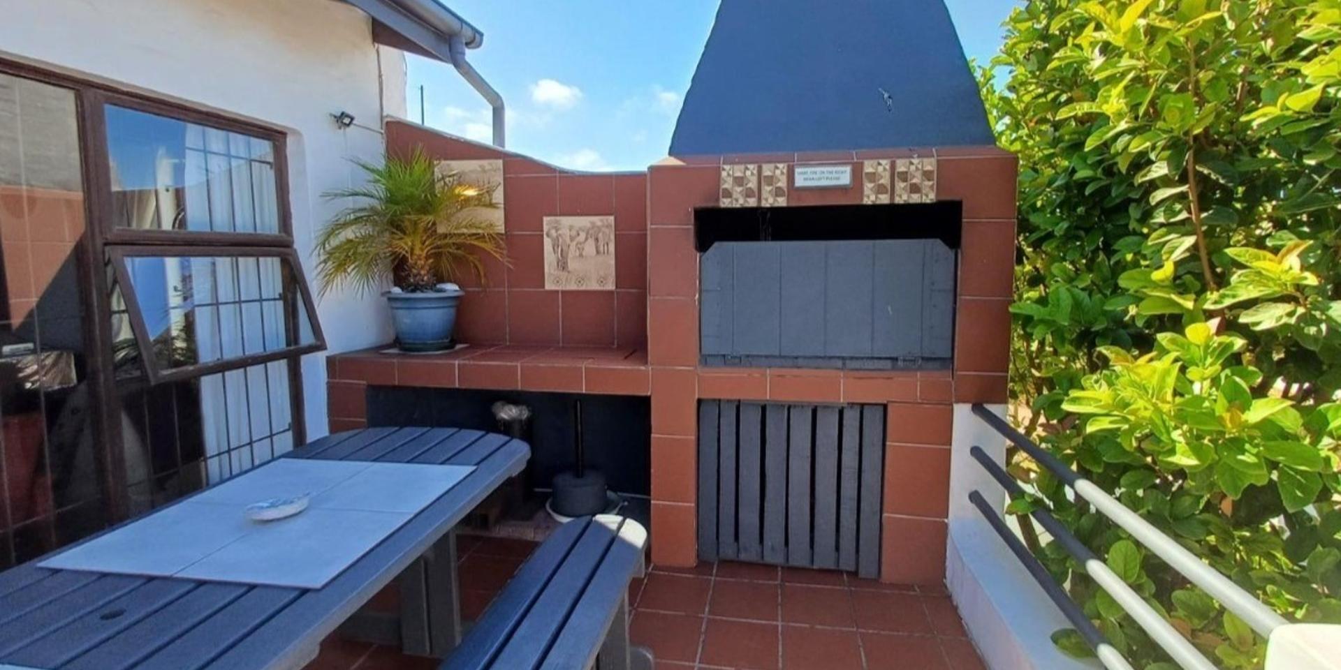 Image 4 of 6