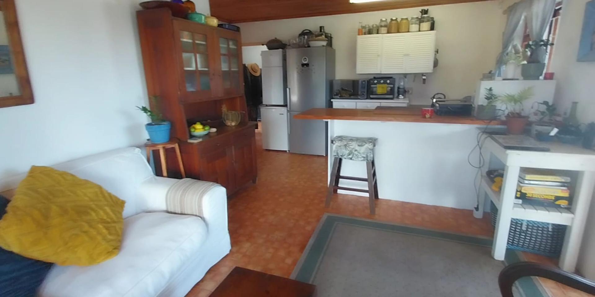 Image 4 of 6