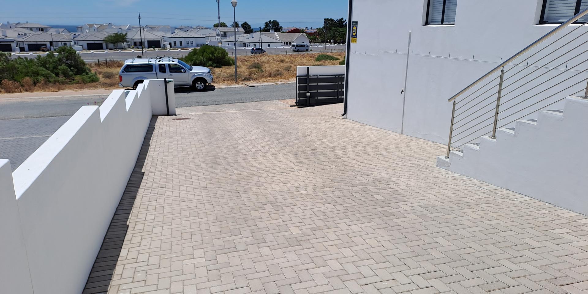 Image 5 of 6