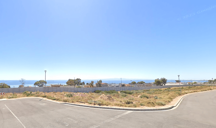 Image 3 of 6