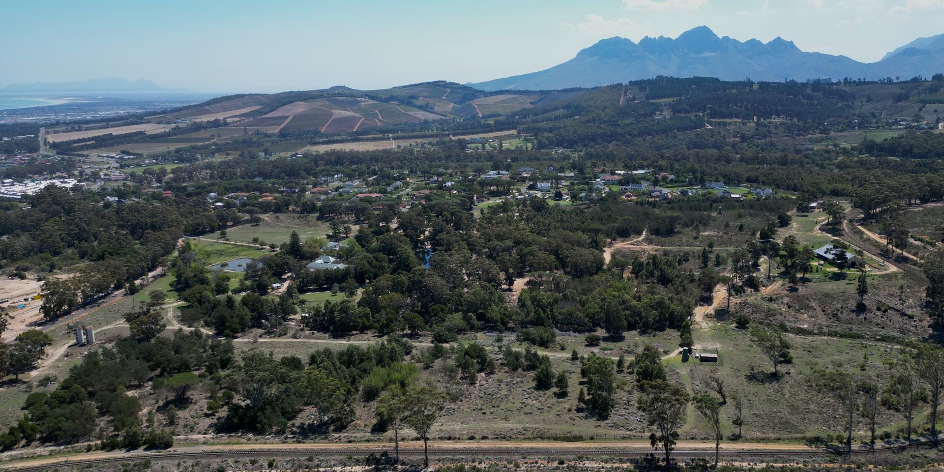 Image 5 of 6