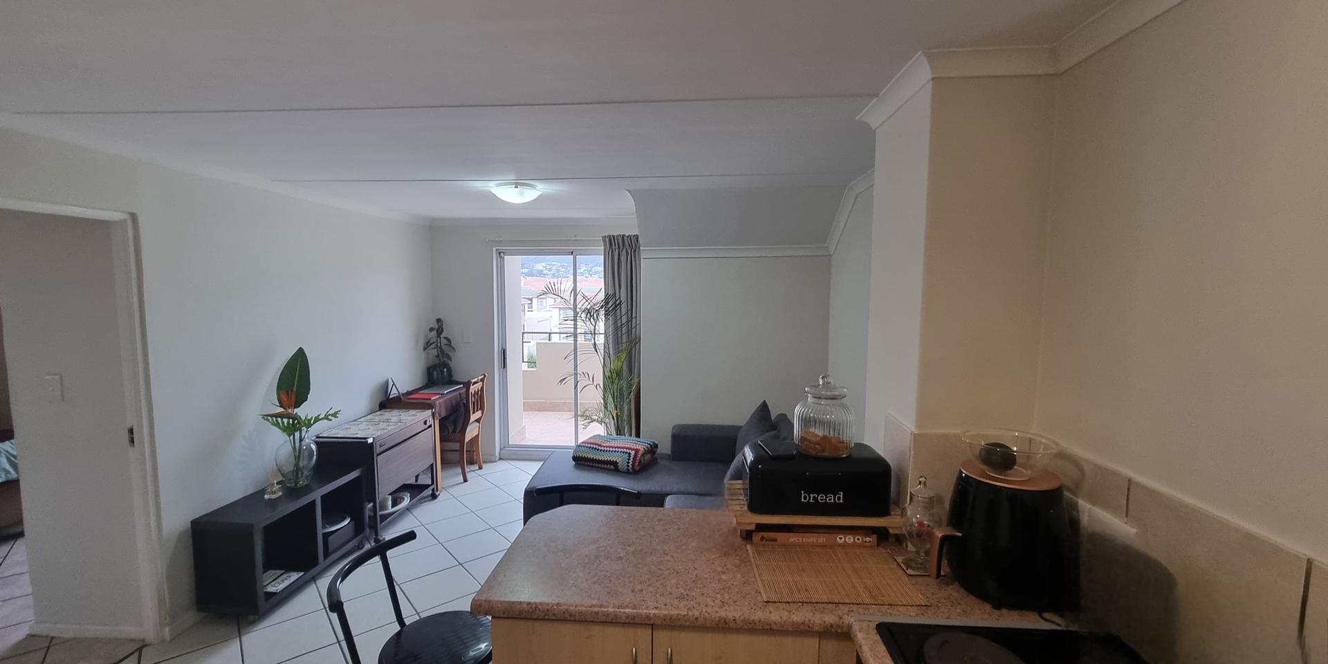 Image 3 of 6