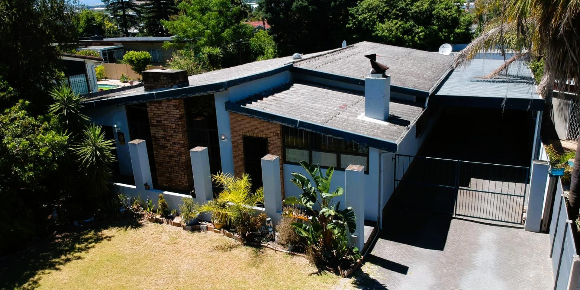 Image 2 of 6