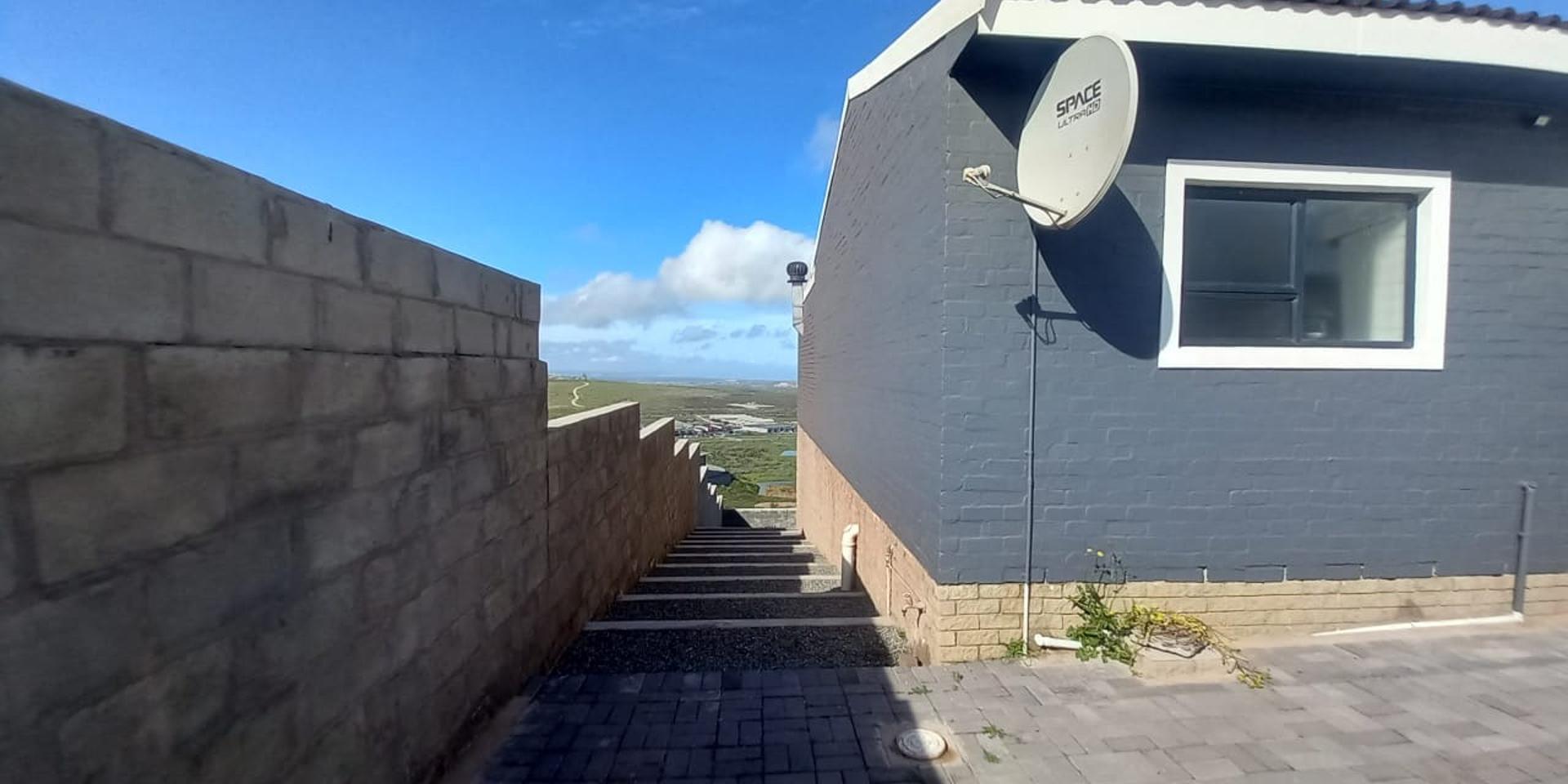 Image 5 of 6