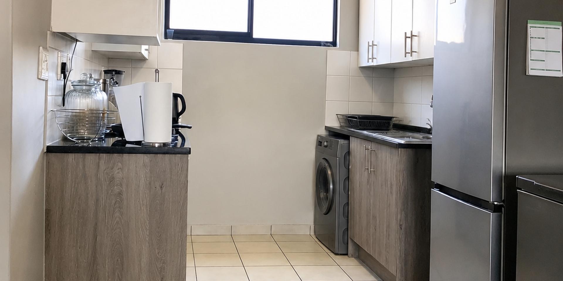 Image 2 of 6