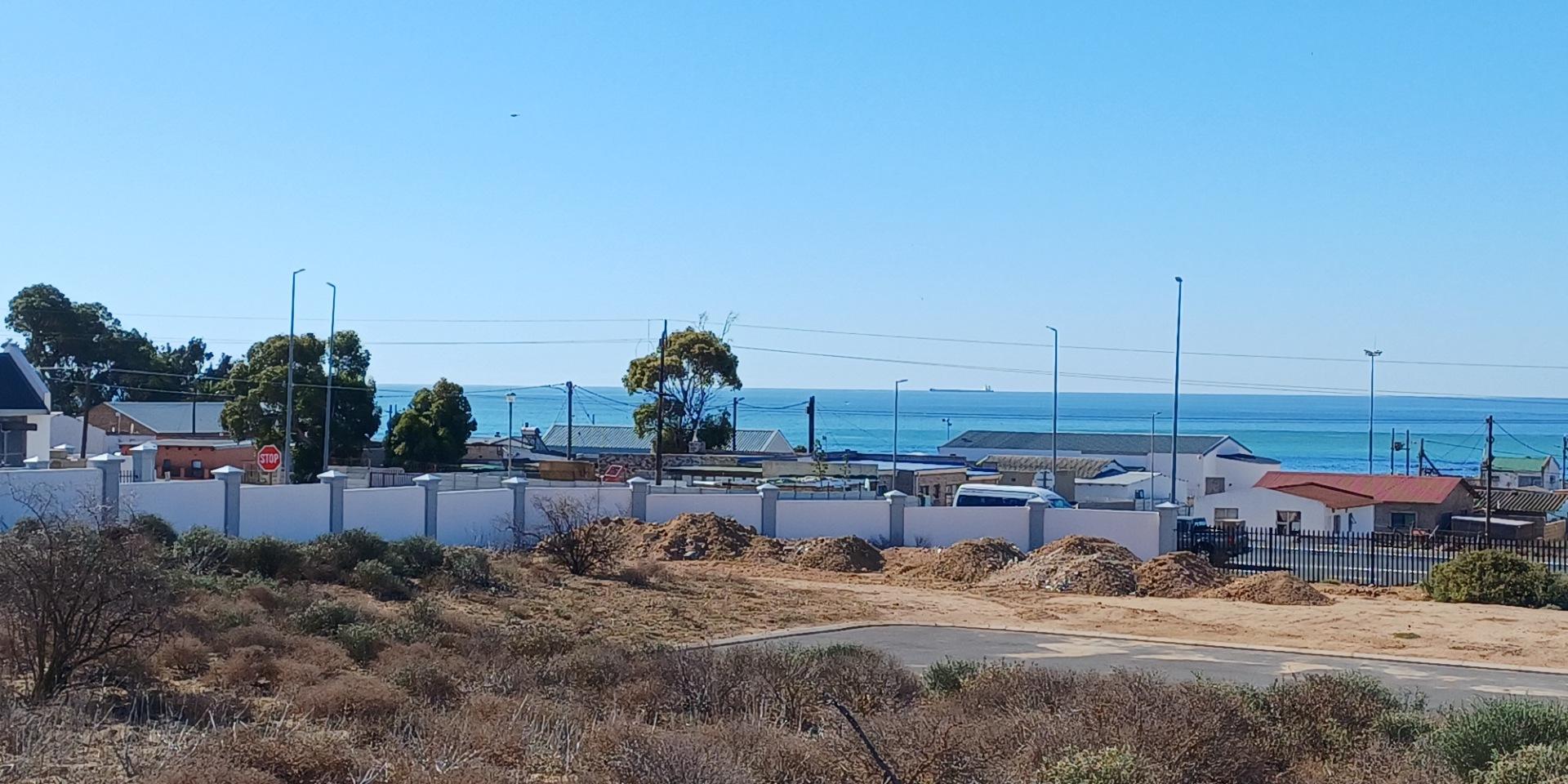 Image 4 of 6