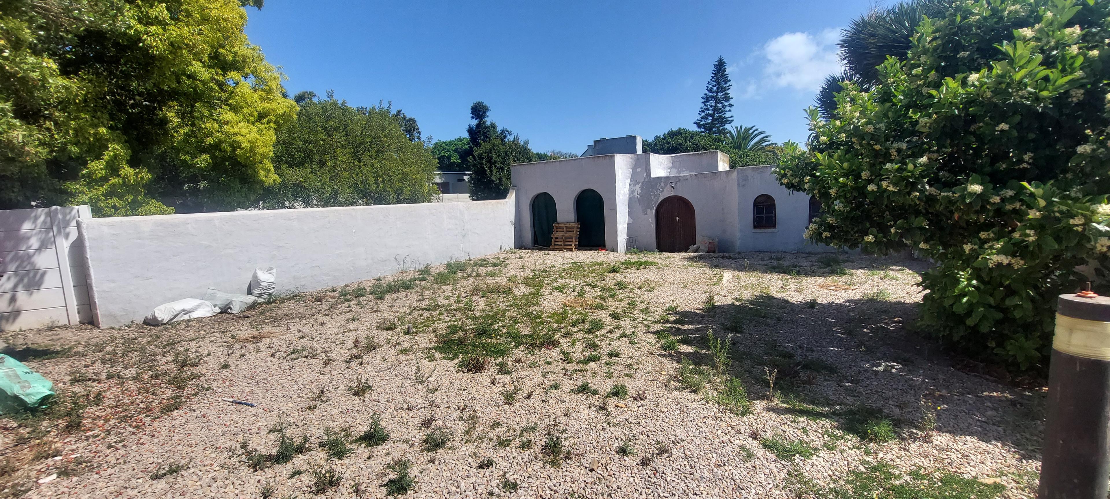 Image 2 of 6