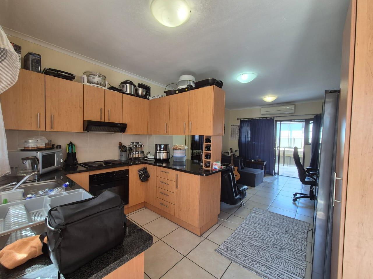 Image 2 of 6