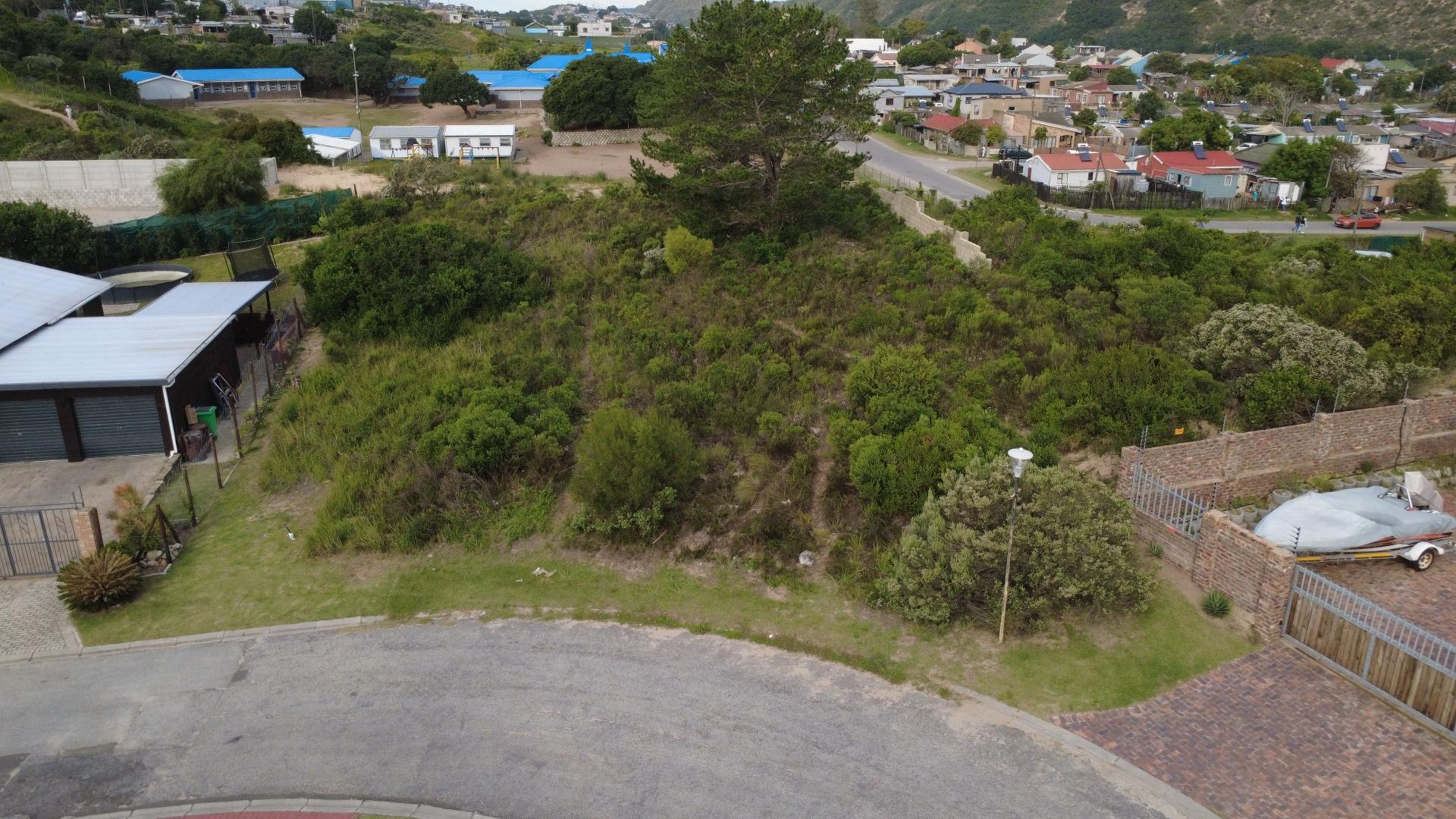 Image 2 of 6
