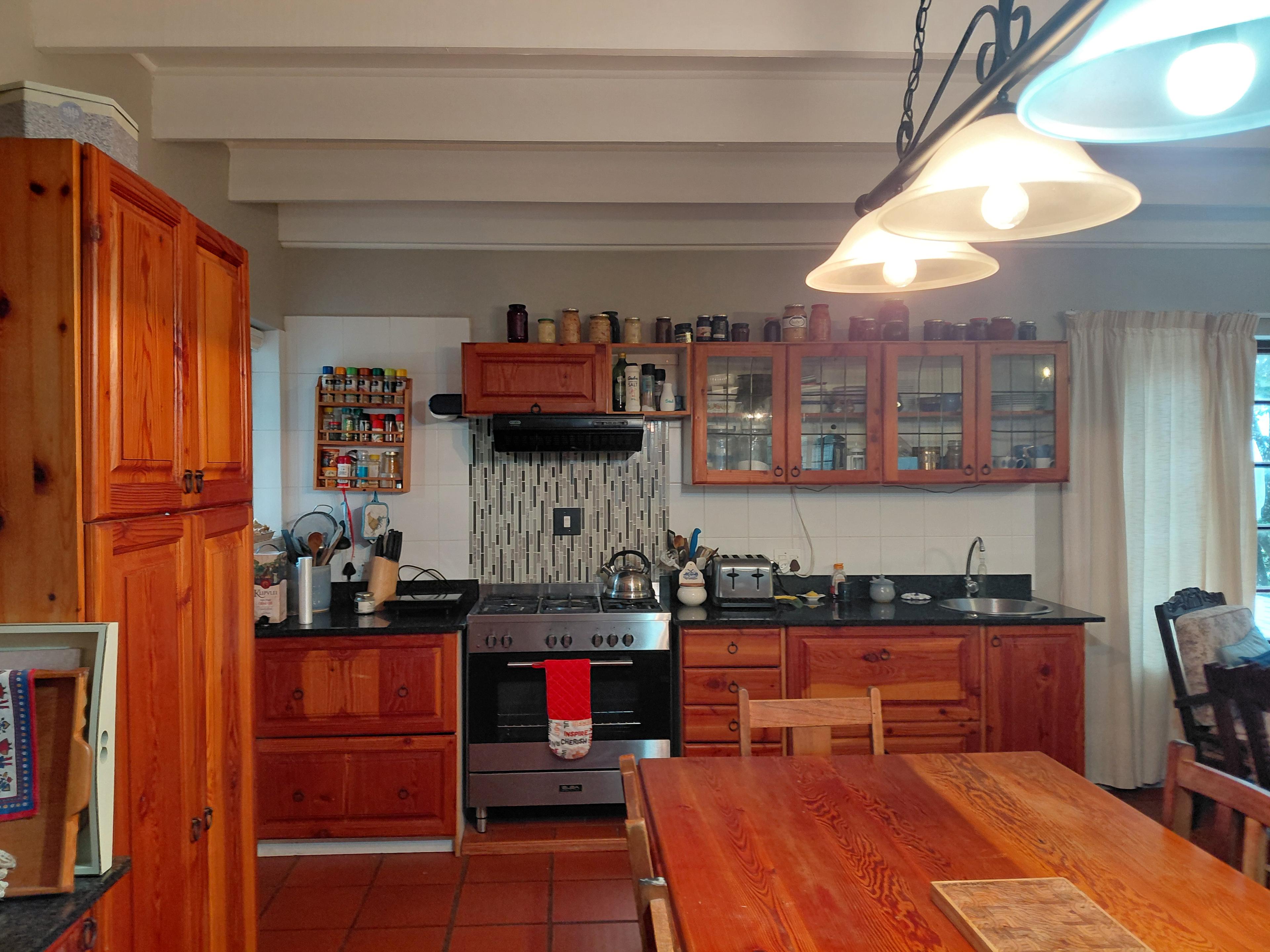 Image 2 of 6