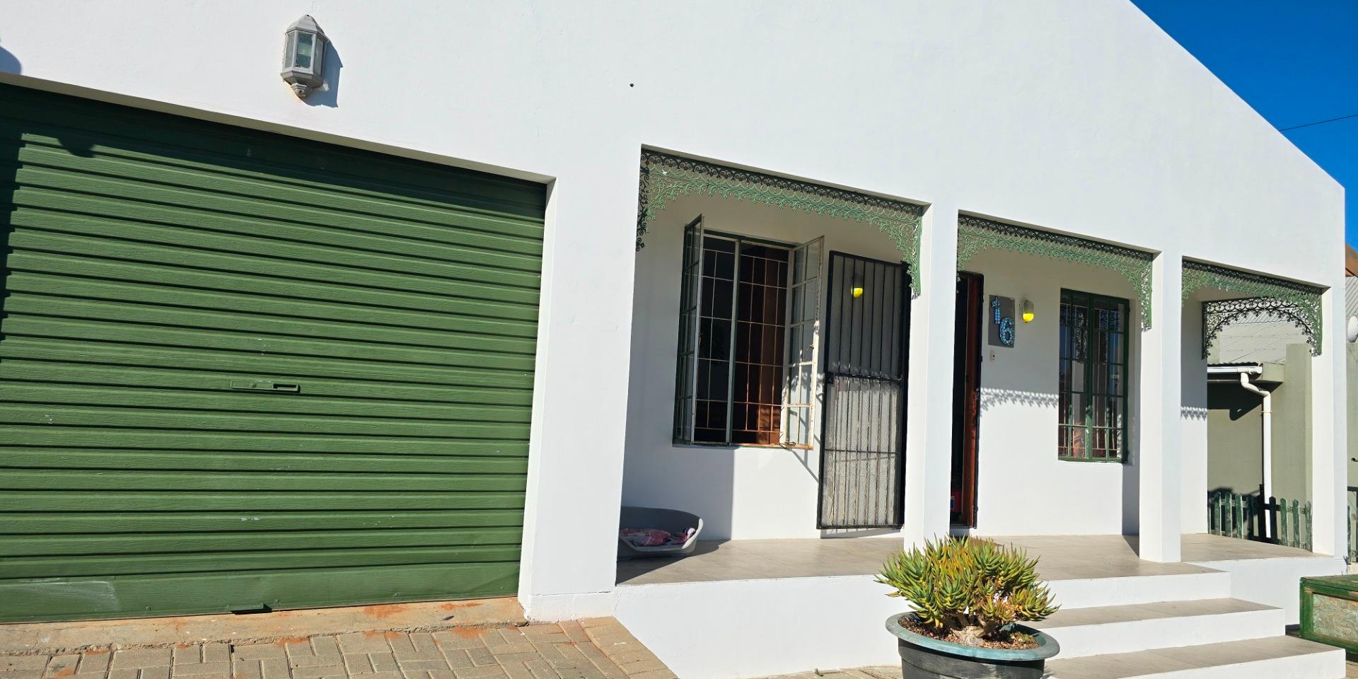 Image 2 of 6