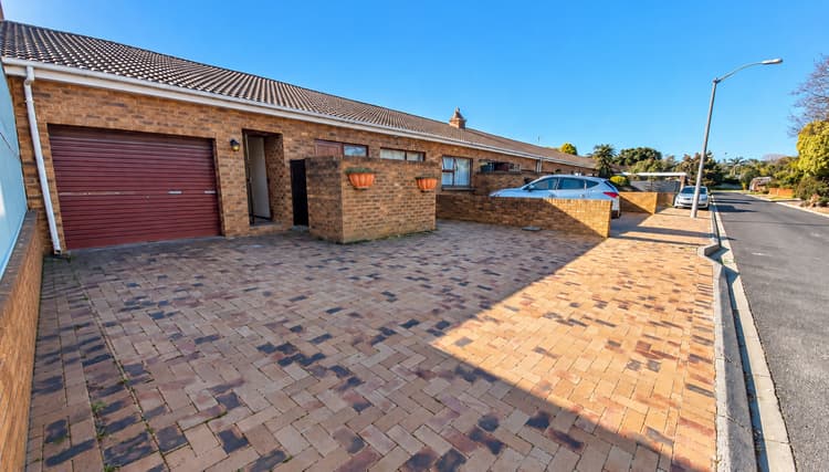 Main property image