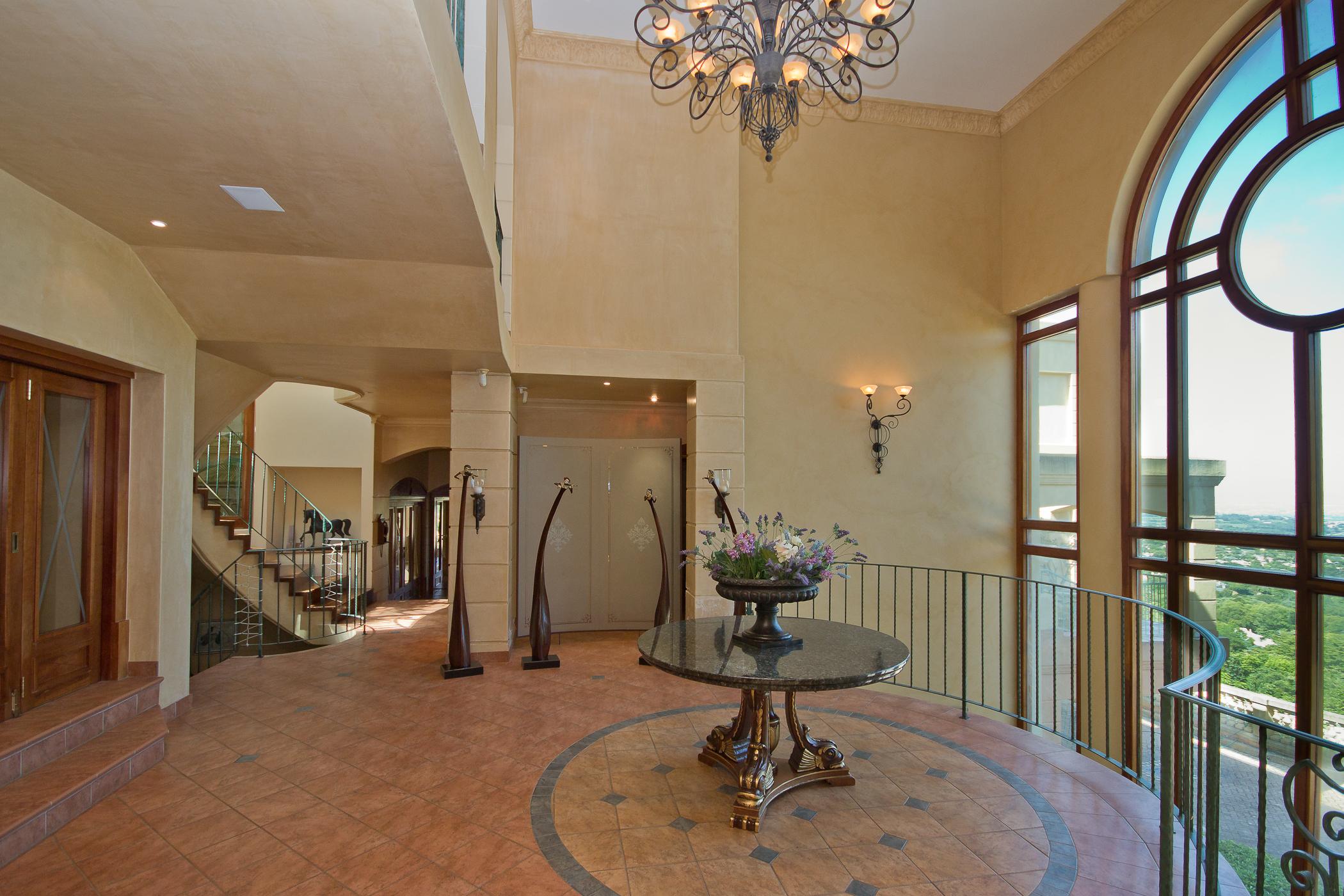Image 3 of 6