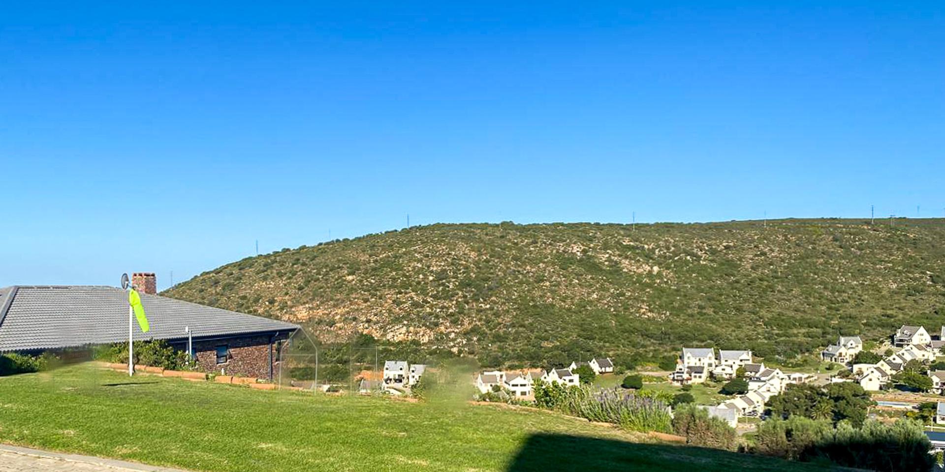 Image 2 of 6