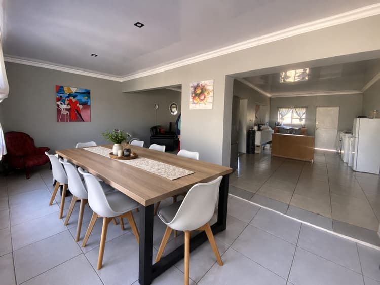 Main property image