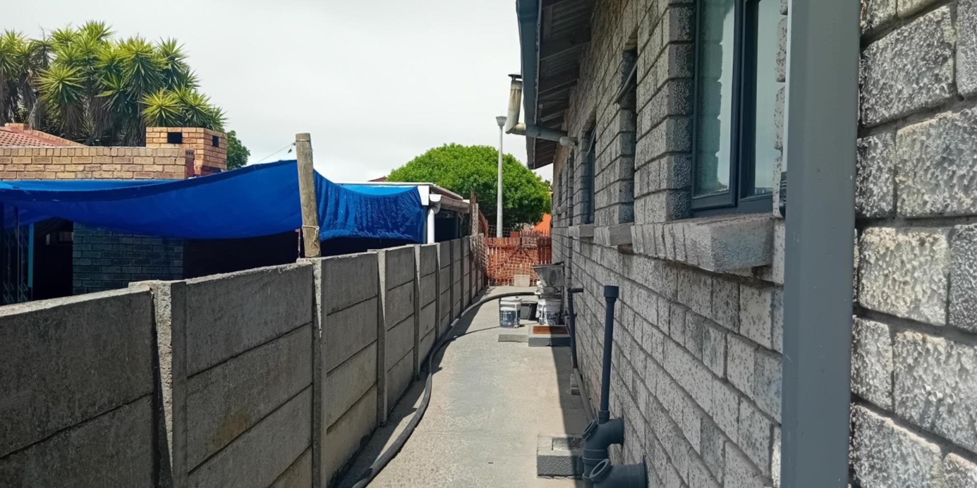 Image 5 of 6