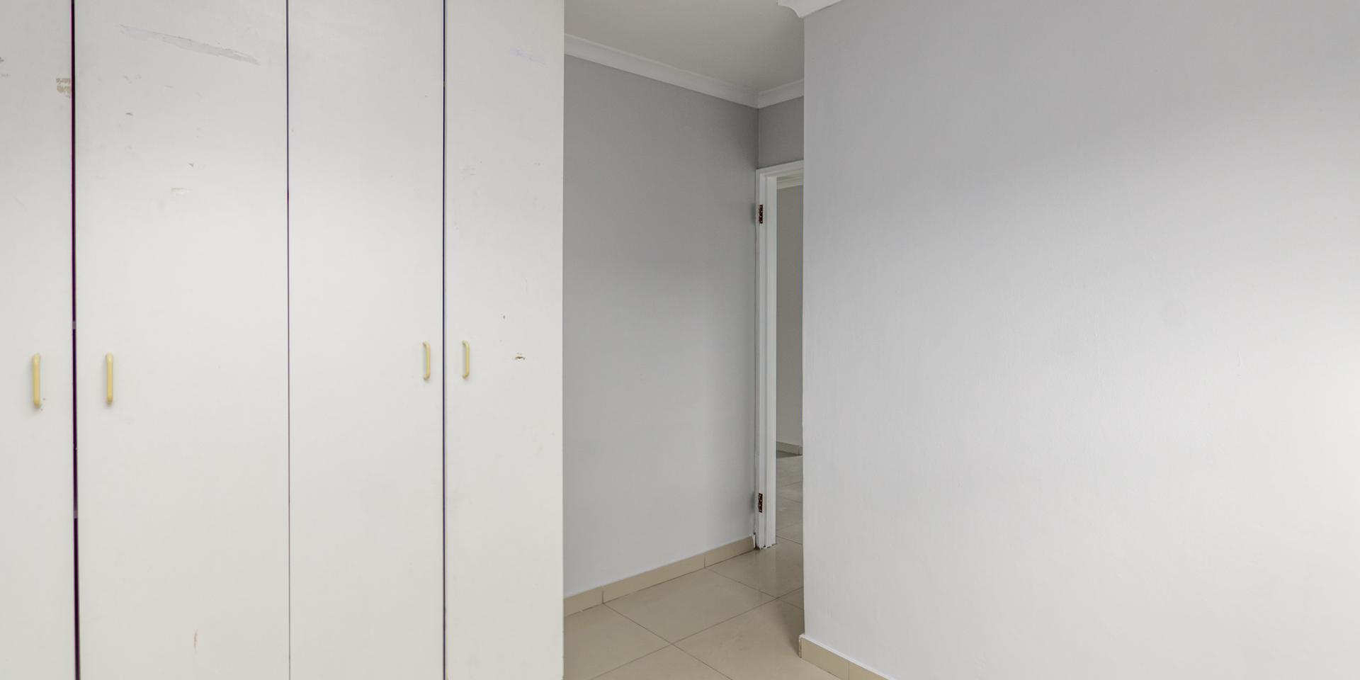 Image 5 of 6