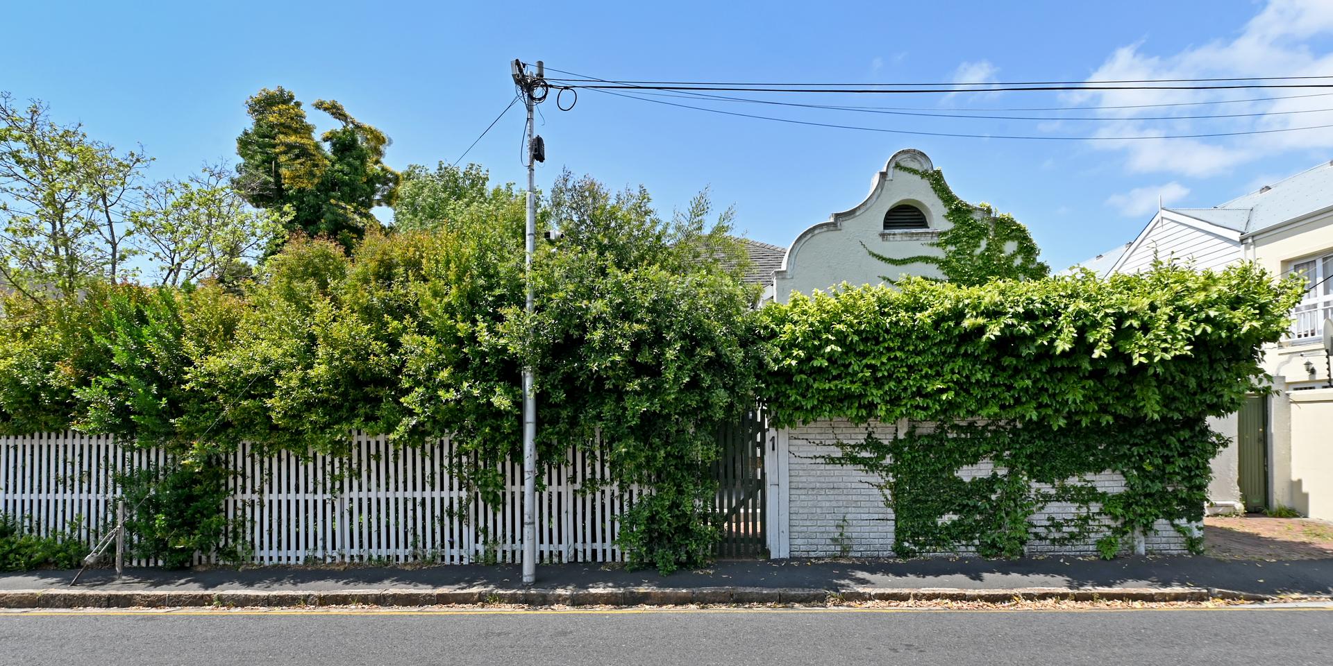 Image 2 of 6