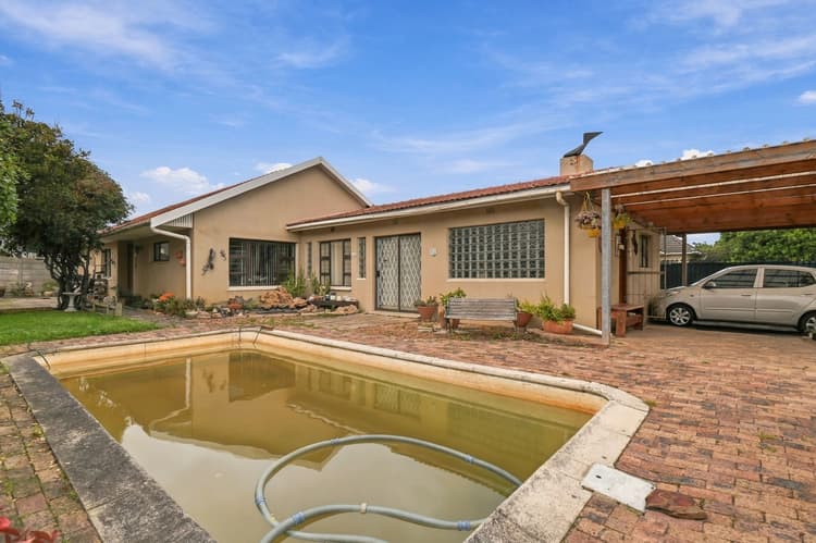 Main property image