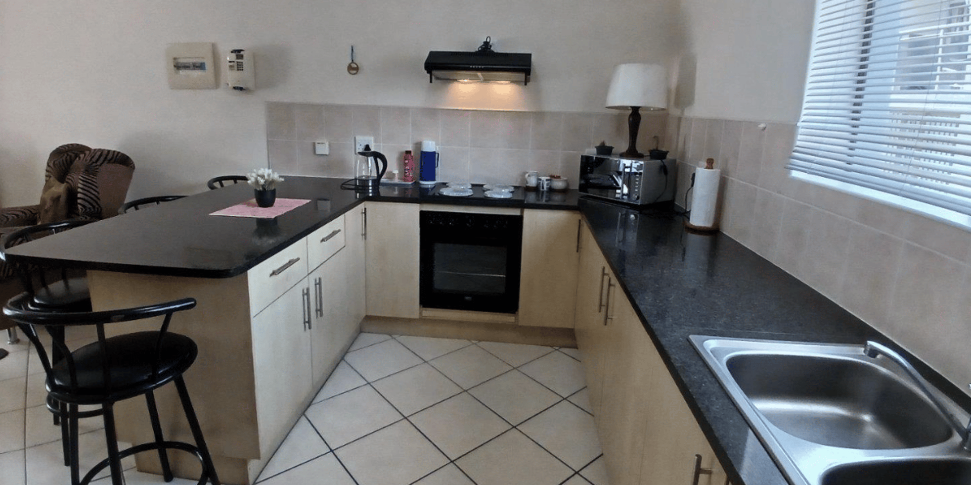 Image 2 of 6
