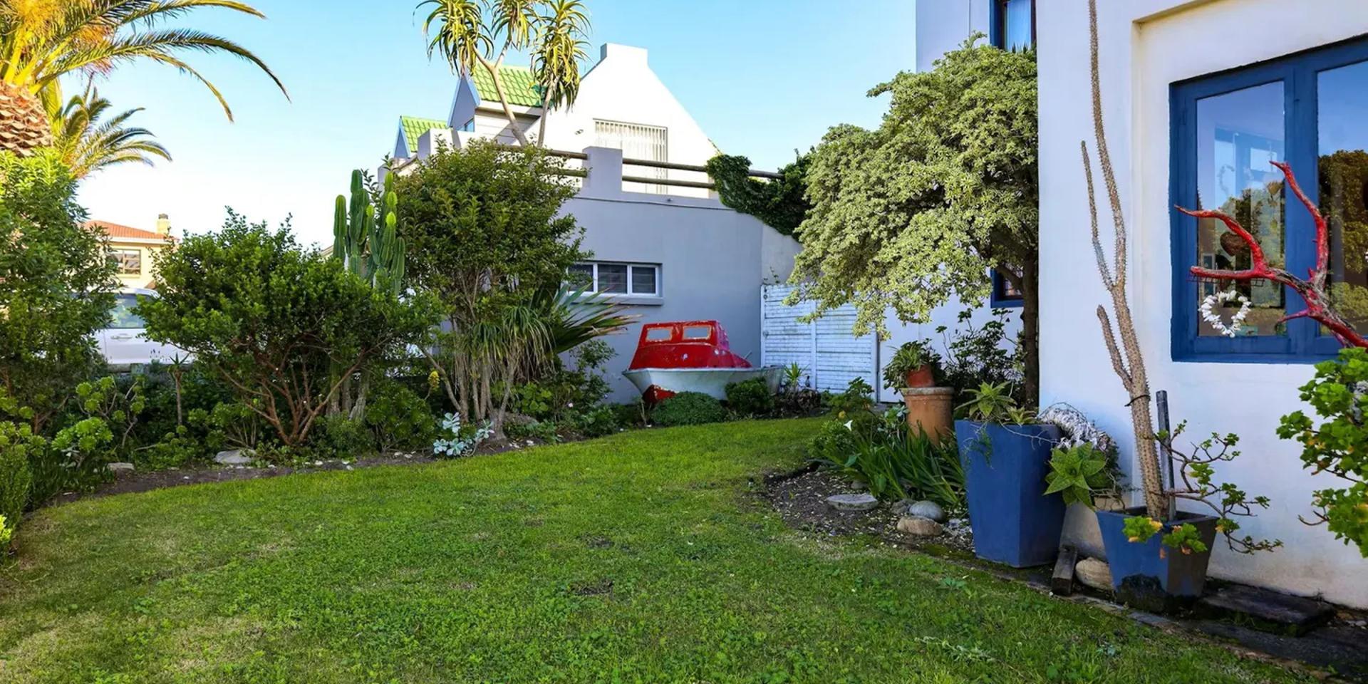 Image 4 of 6