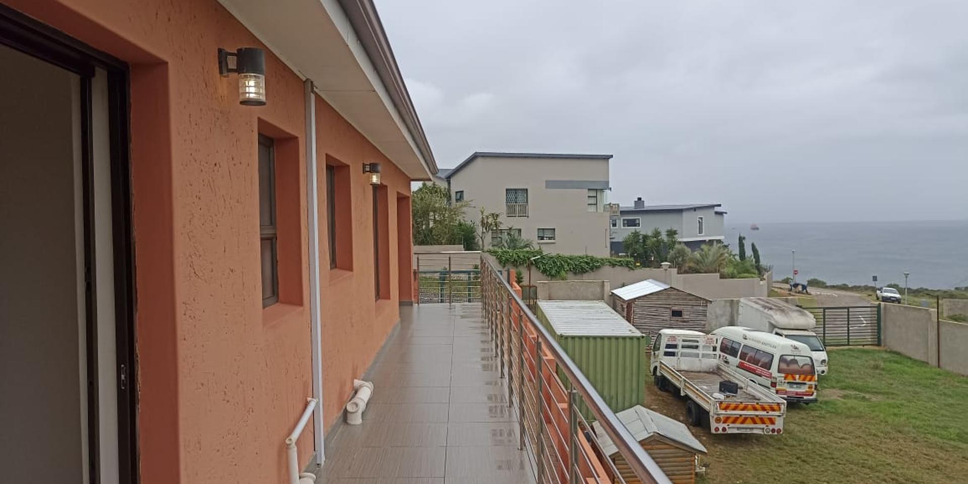 Image 3 of 6