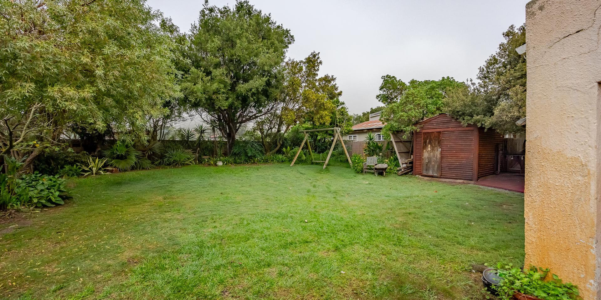 Image 4 of 6