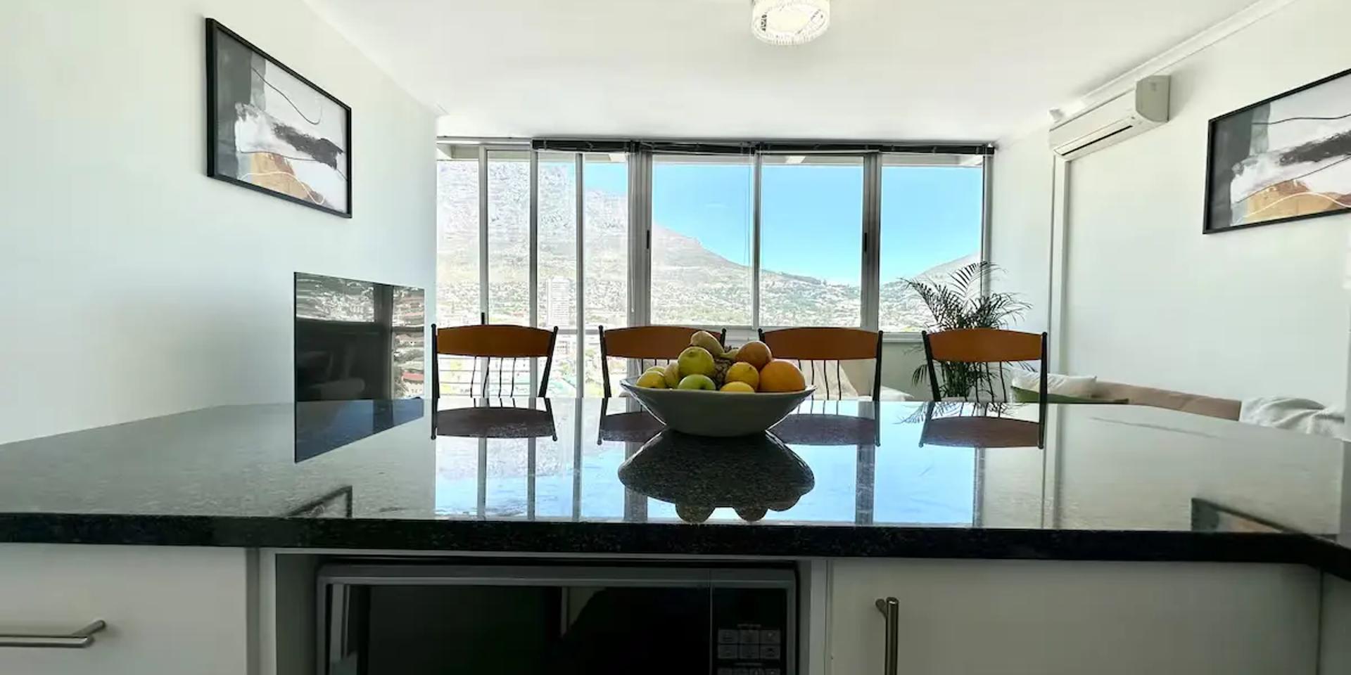 Image 4 of 6