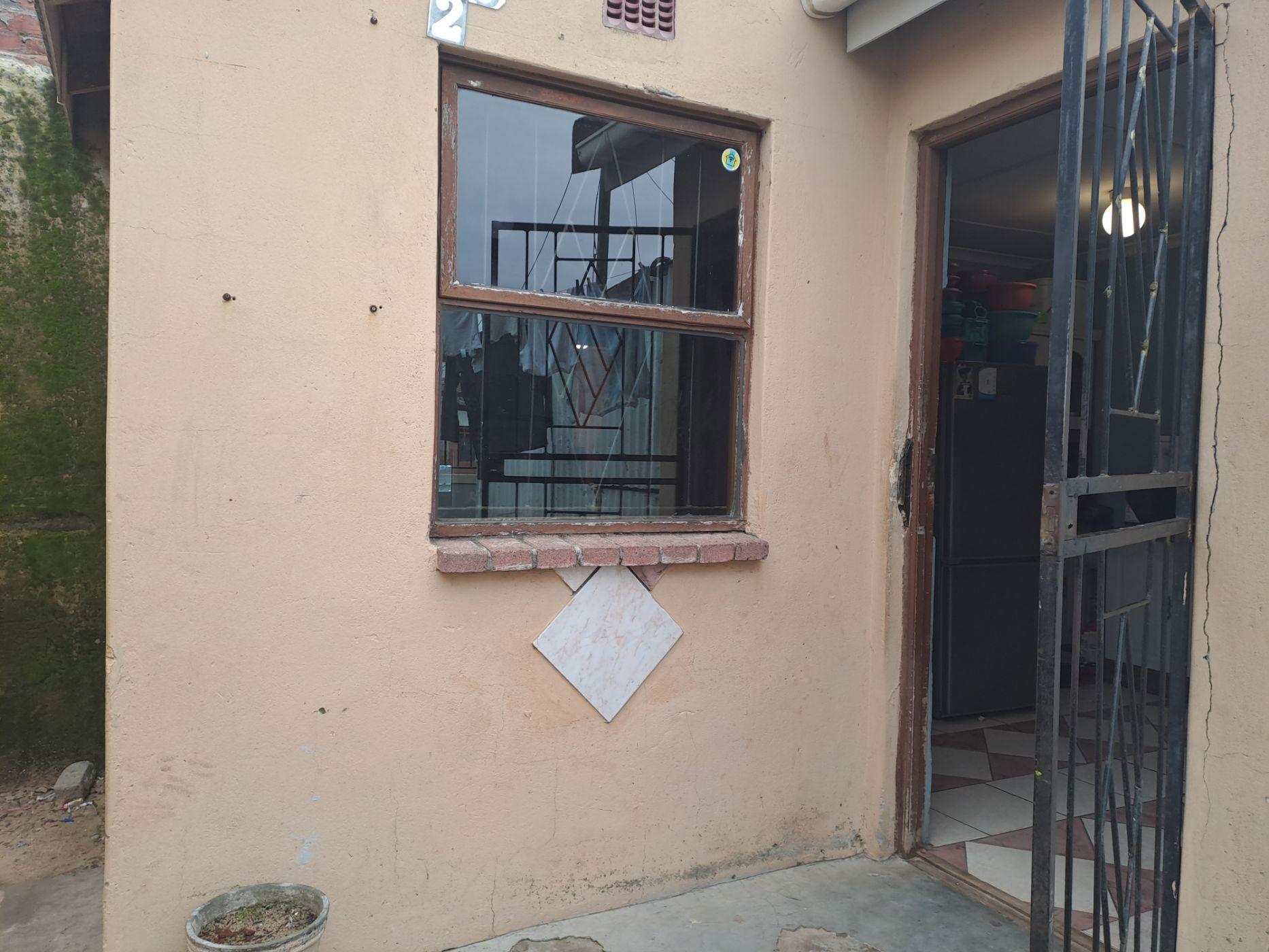 Image 12