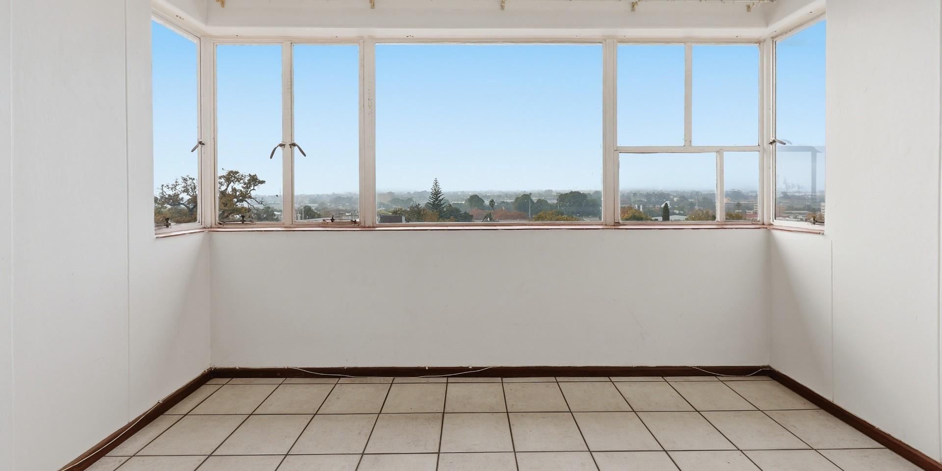 Image 2 of 6
