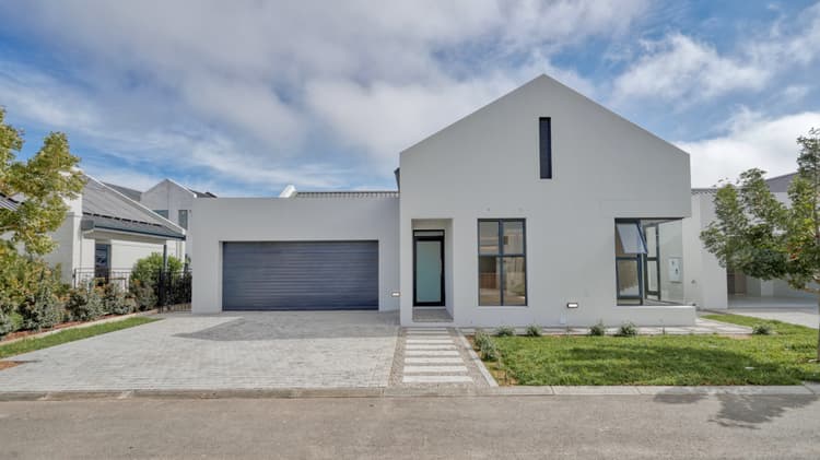 Main property image
