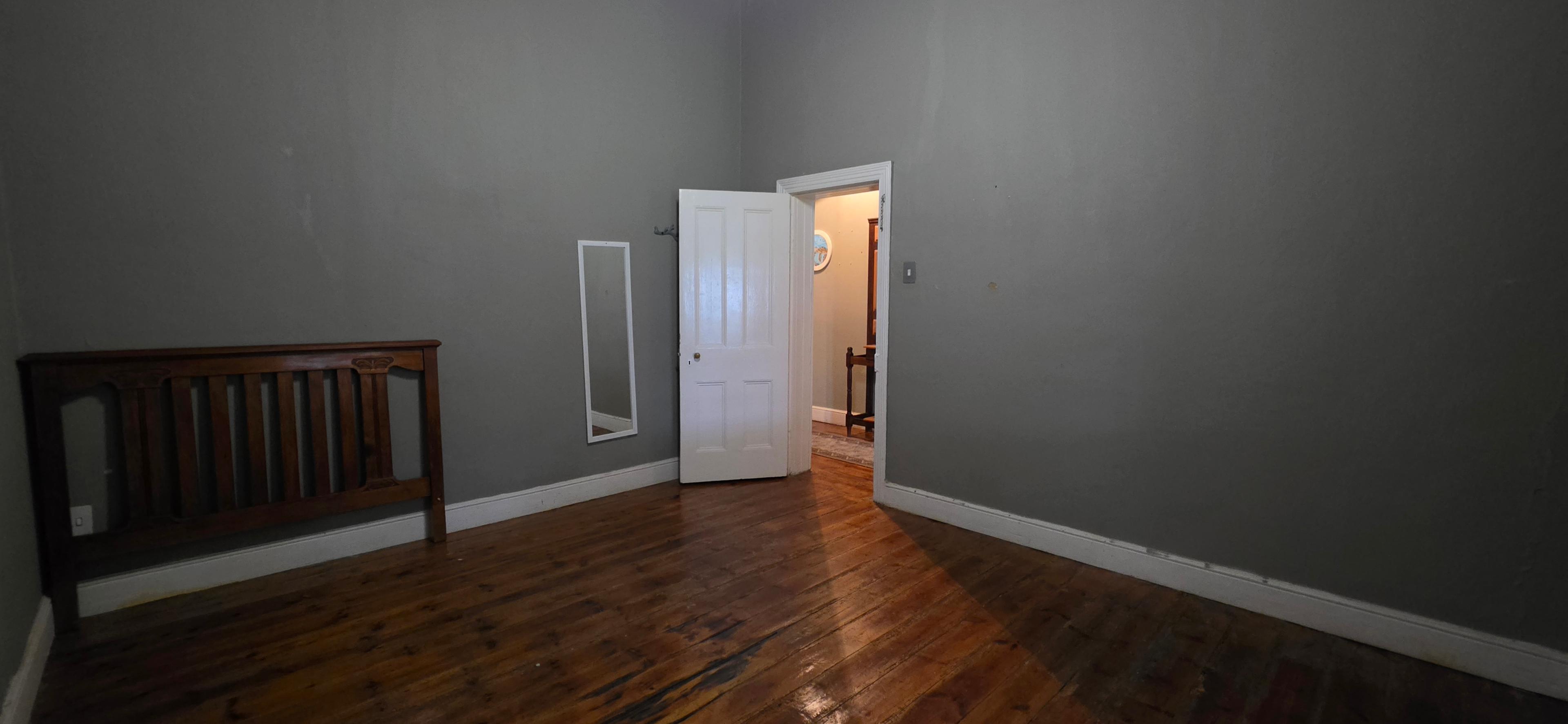 Image 2 of 6