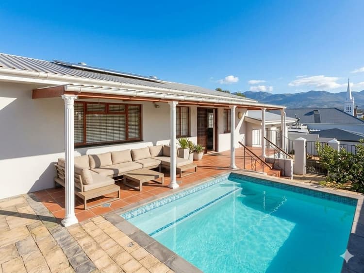 Main property image