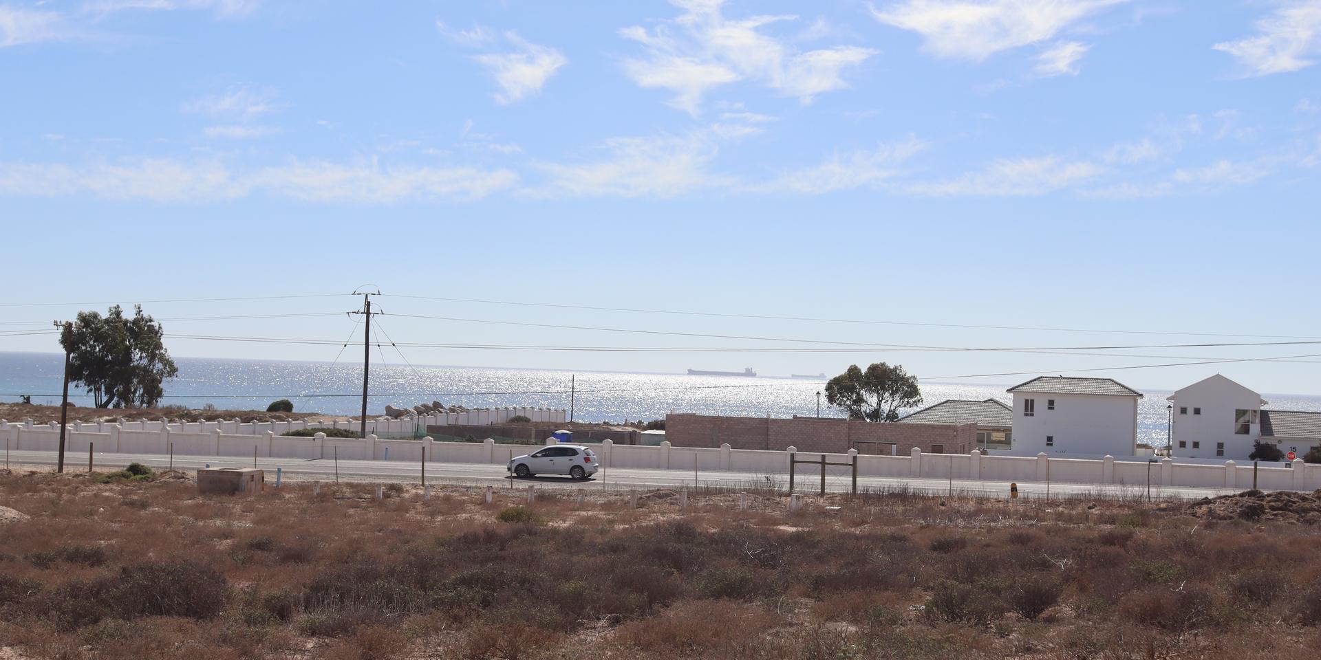 Image 4 of 6