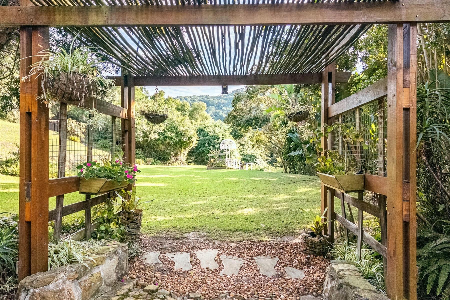 Image 5 of 6