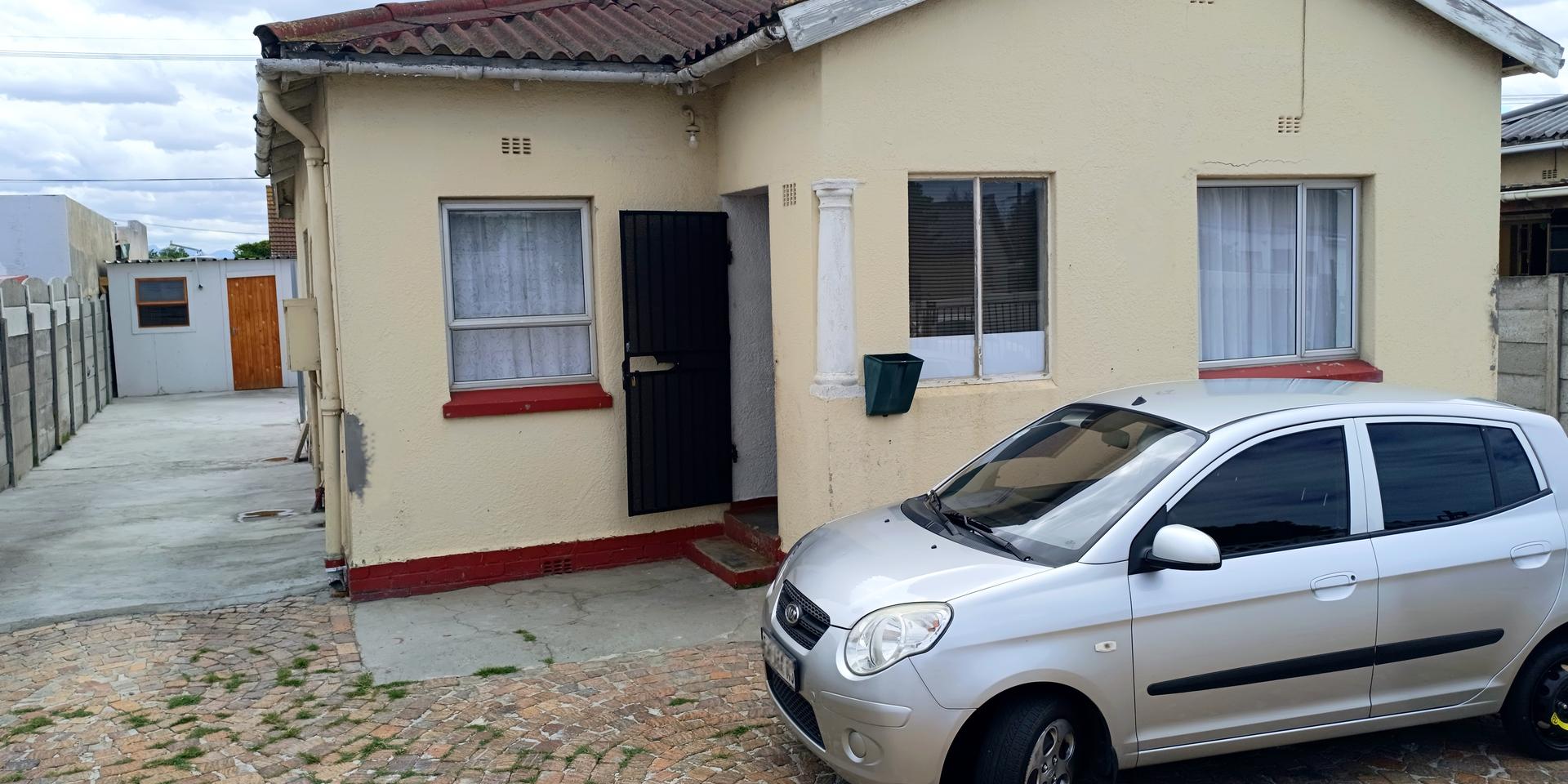 Image 1 of 6