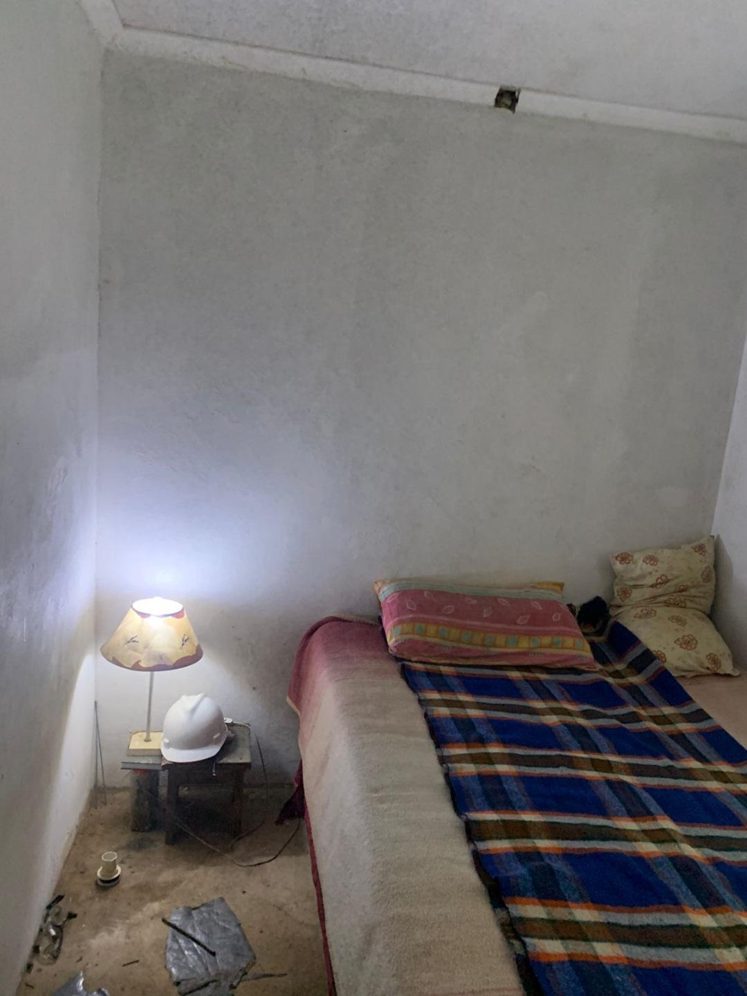 Image 5 of 6