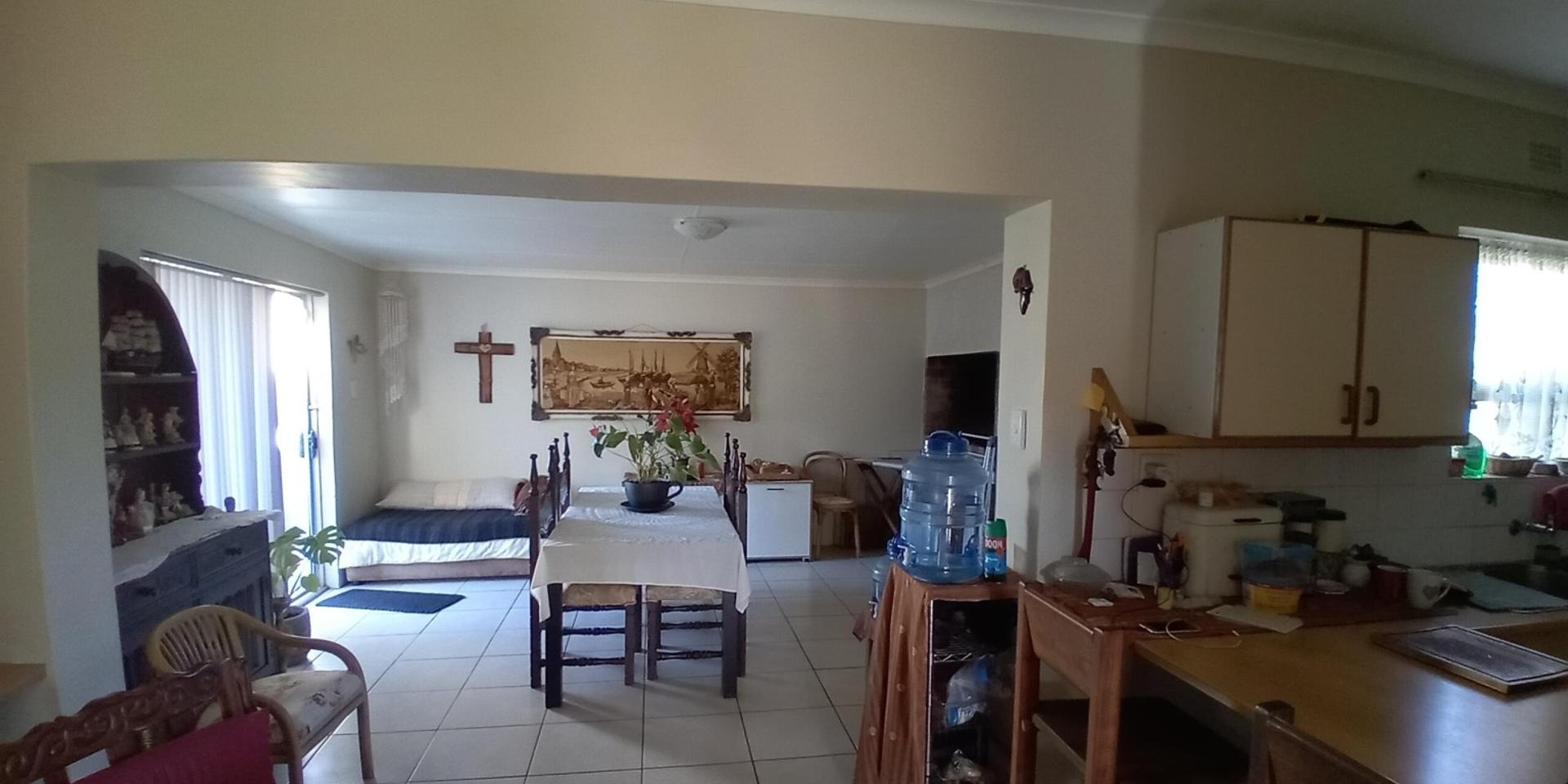 Image 3 of 6
