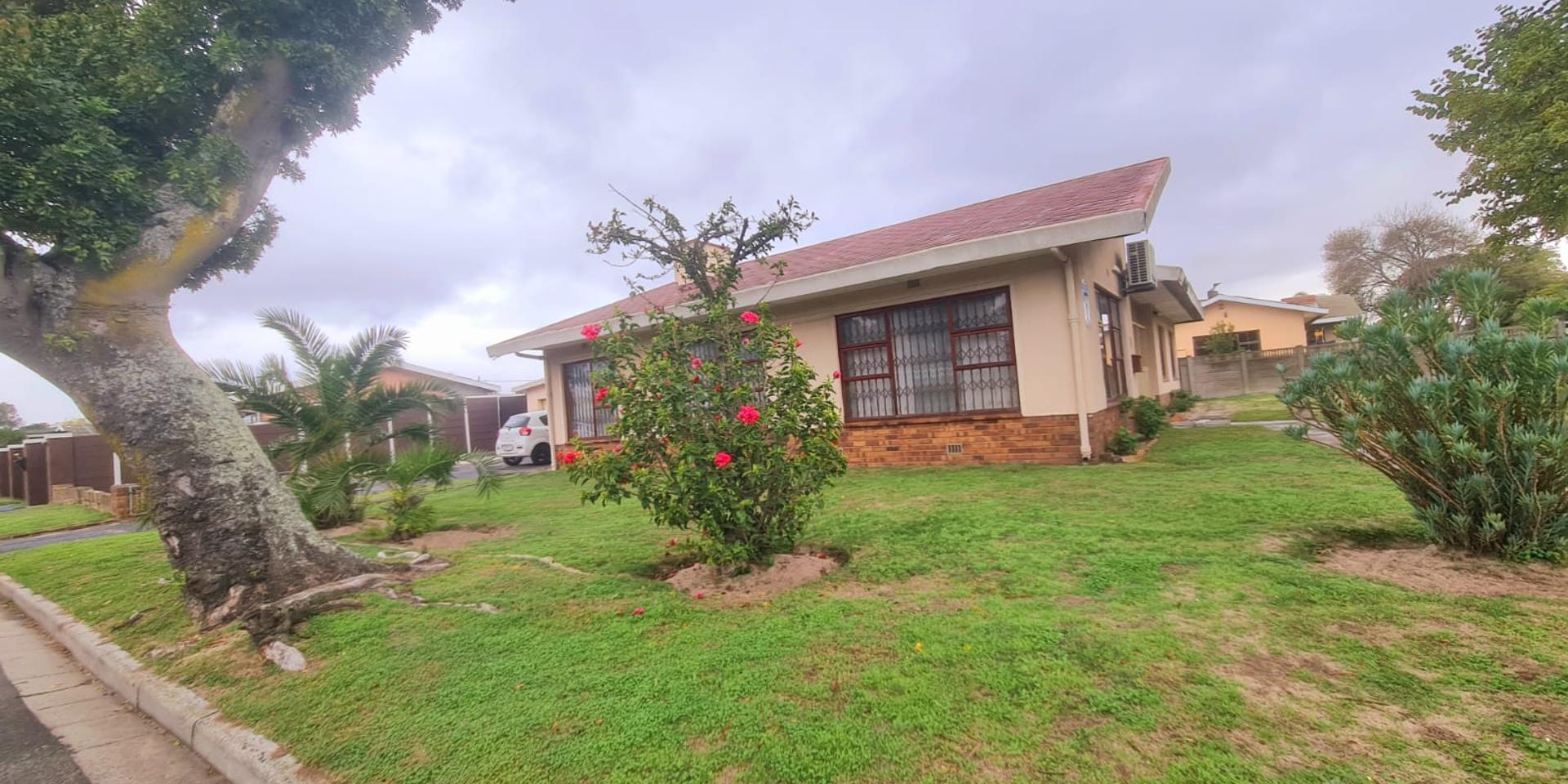 Image 3 of 6
