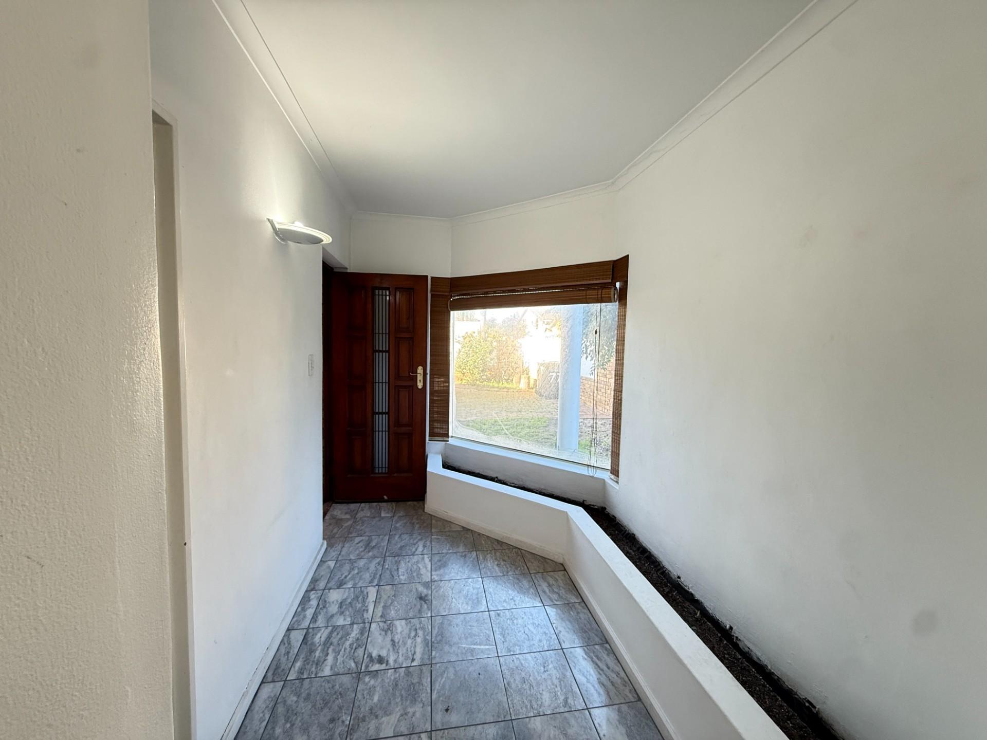 Image 5 of 6