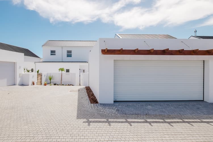 Main property image