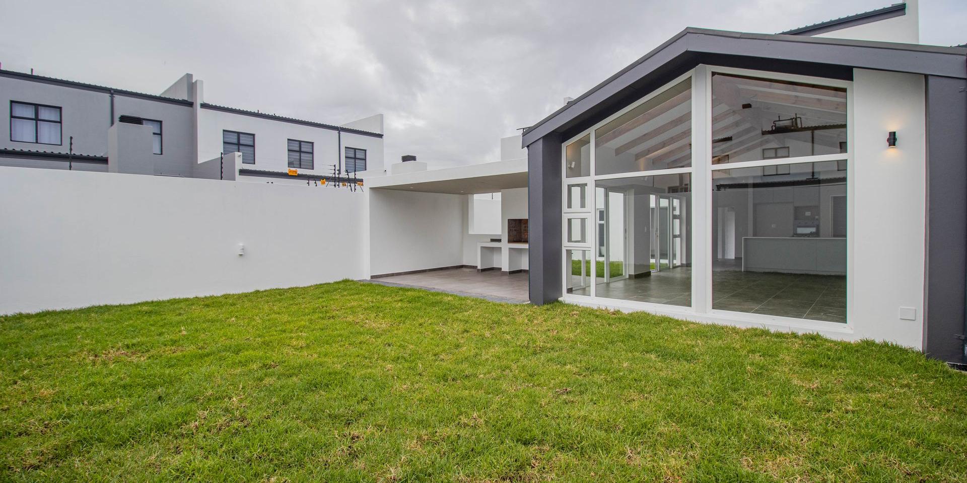 Image 5 of 6
