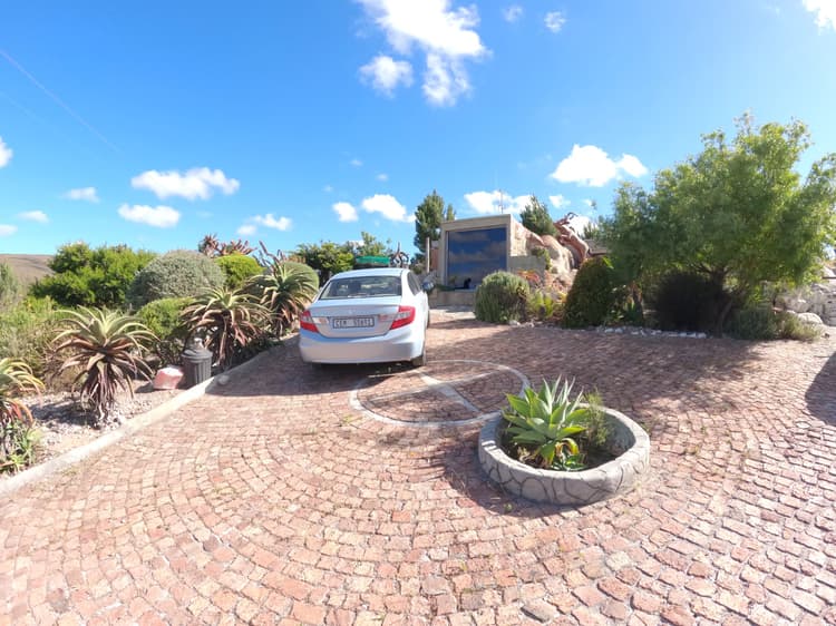 Main property image