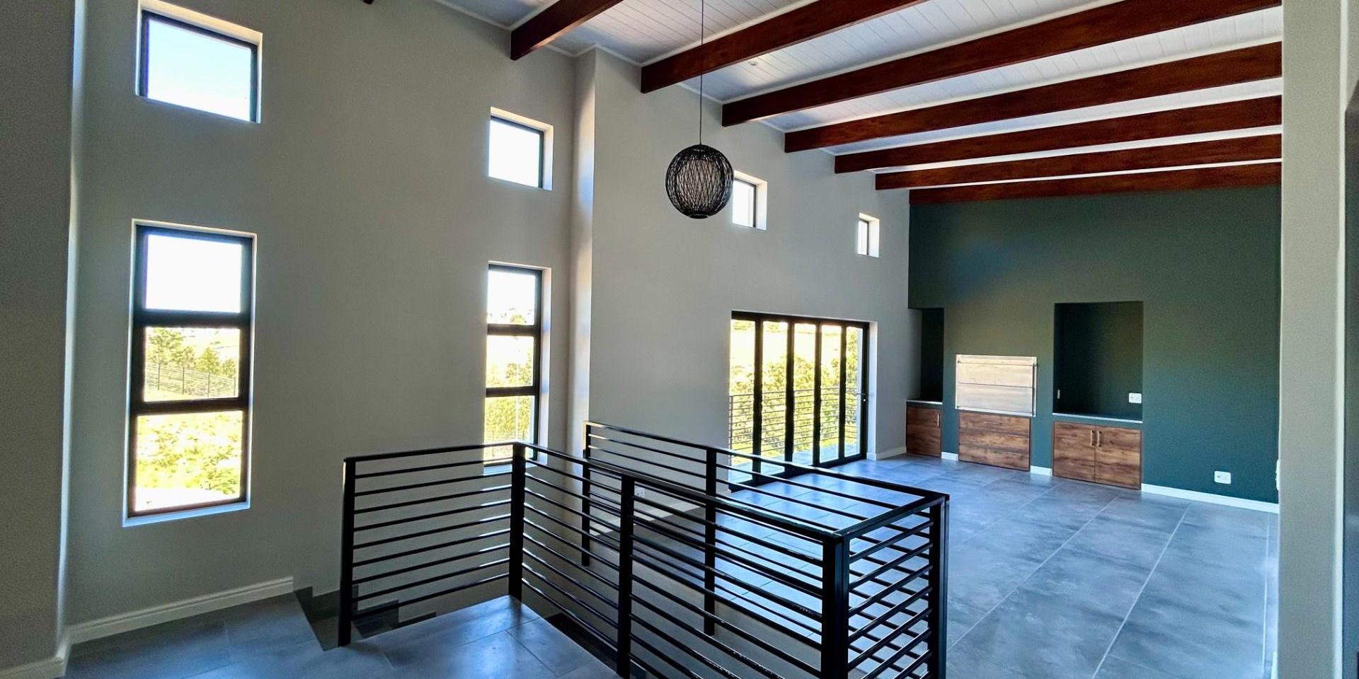 Image 3 of 6