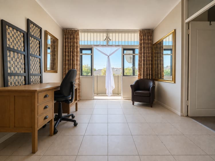 Main property image
