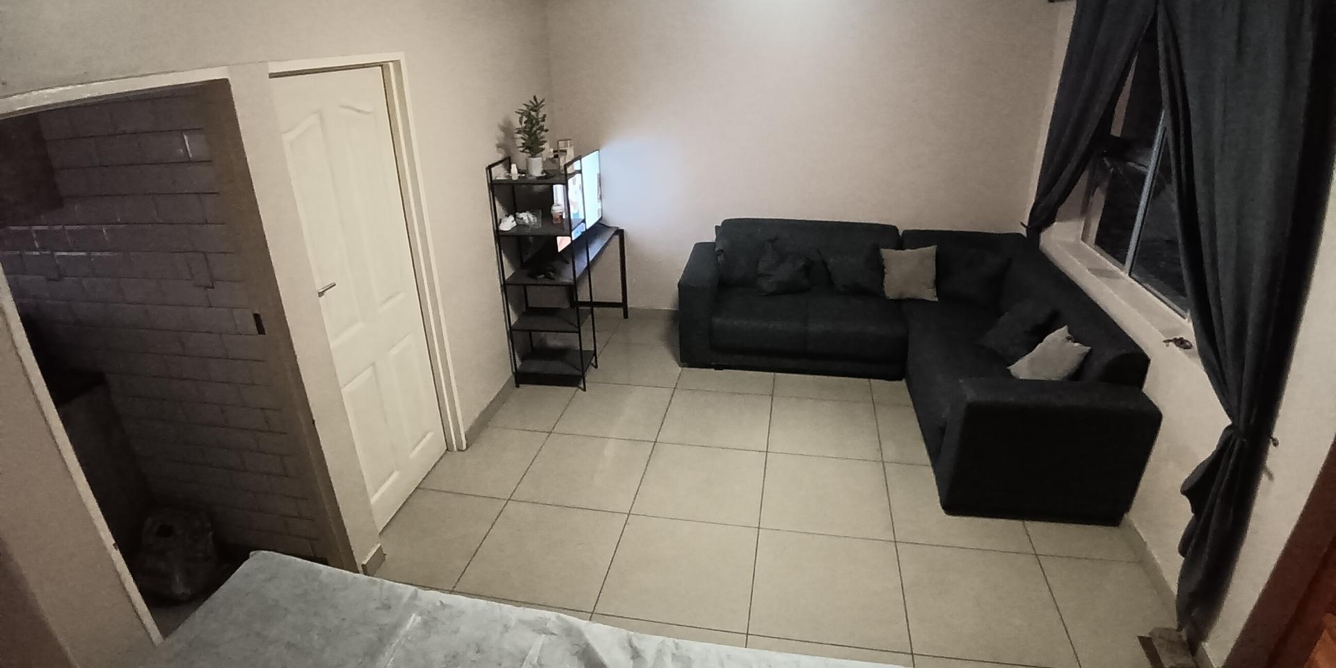 Image 4 of 5