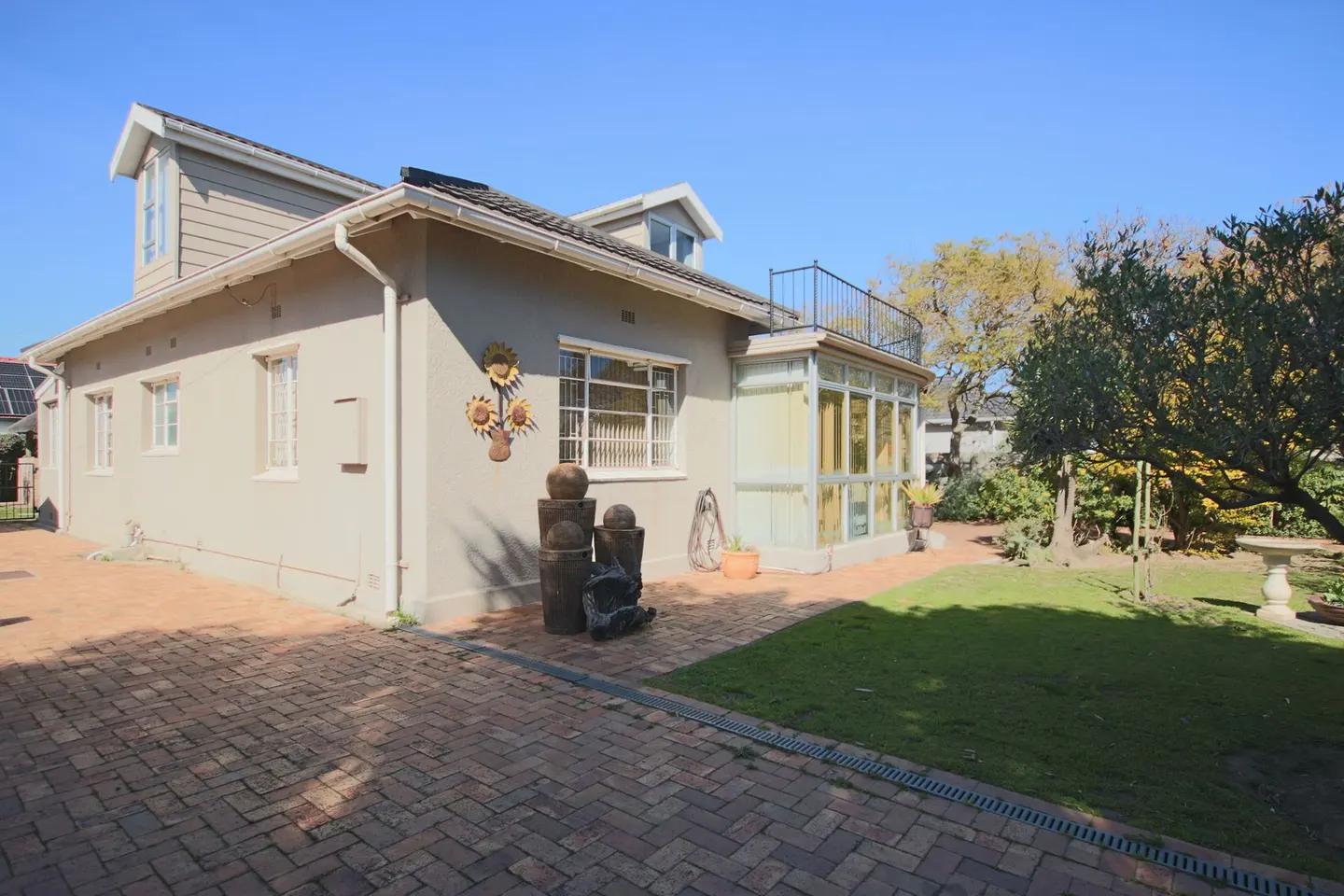 Image 5 of 6