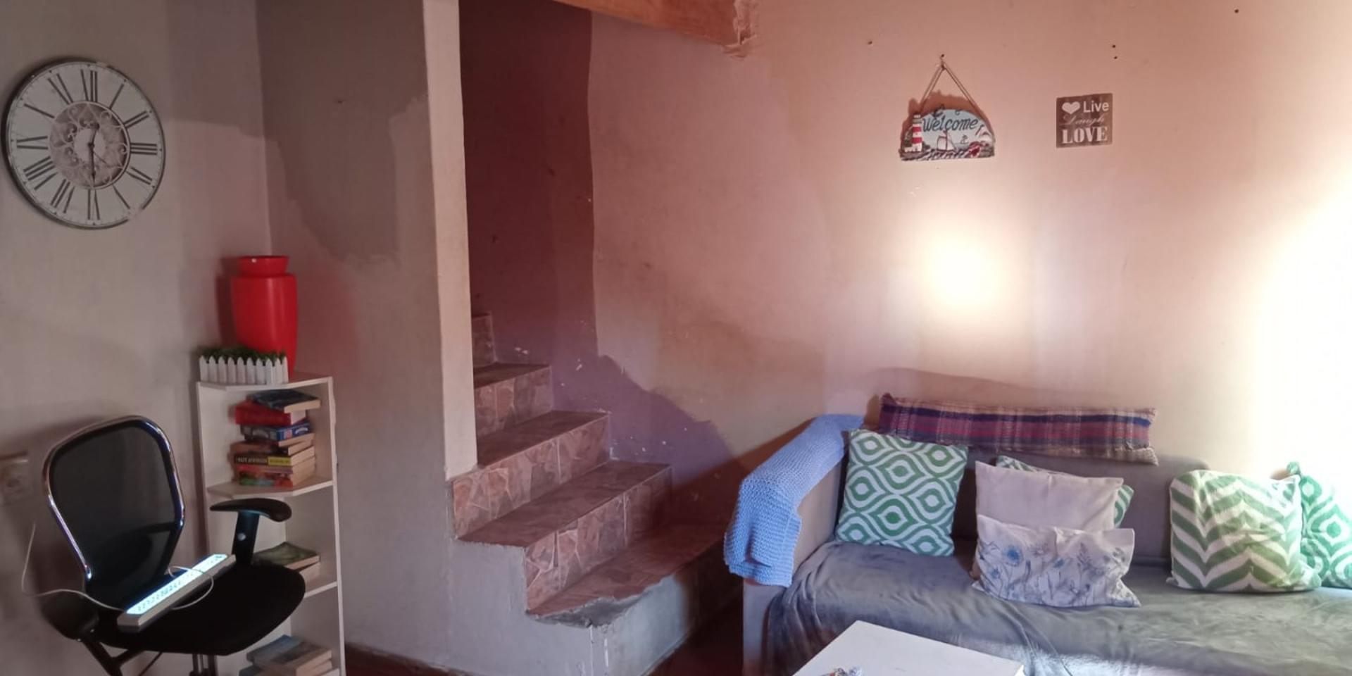 Image 4 of 6