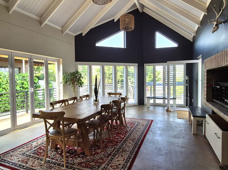 Main property image