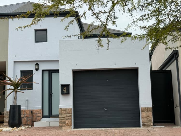 Main property image